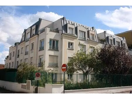 appartement 2 pièces de 41 m² - balcon sans vis-à-vis  cave  parking en sous-sol -...