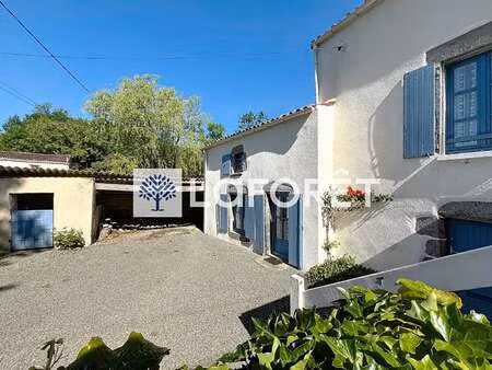 vente maison à breuil-barret (85120) : à vendre / 103m² breuil-barret