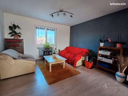 maison 7 pièces 151 m²
