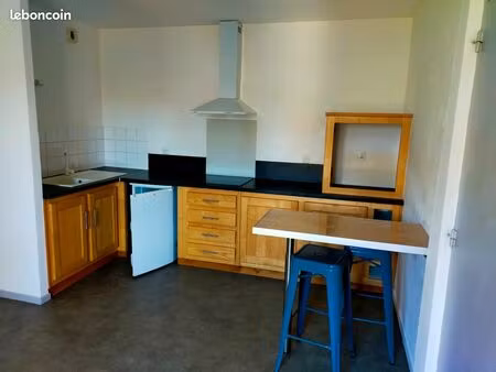 t2 hyper centre charleville