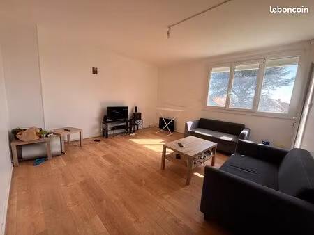 3 pièces lumineux avec balcon et vue dégagée sur espaces verts