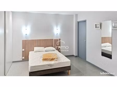 studio 1 pièce 31 m²