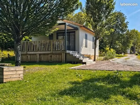 chalet et terrain dans parc résidentiel