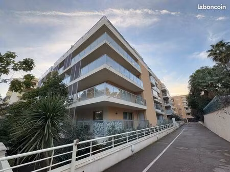 t3 proche mer antibes juan les pins