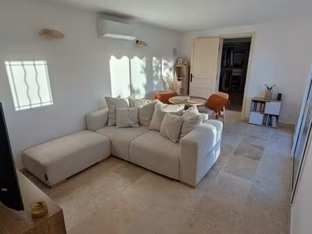 maison individuelle rénovée vue ésterel 3 chambres  terrasse et jardin