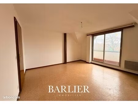 appartement 3 pièces 81 m²