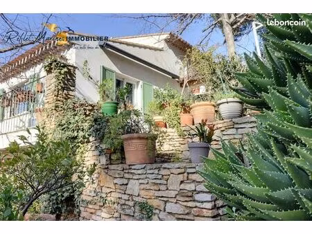 appartement 3 pièces 128 m²