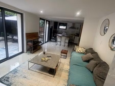 appartement t2 mandelieu grande terrasse