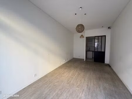 local commercial 26 m² vence
