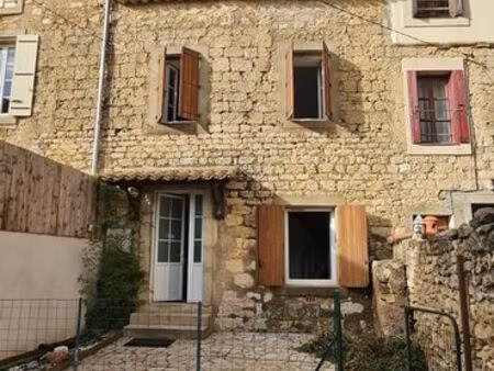 location 3 pièces terrasse +1 place de parking