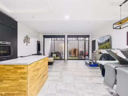 maison 4 pièces 125 m²