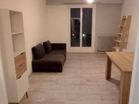 t2 meublé hyper centre 58m2