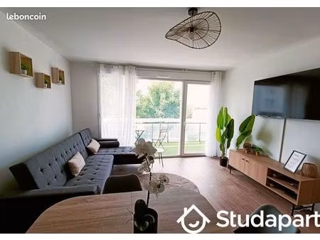 chambre 1 pièce 11 m²