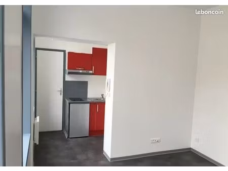 studio 1 pièce 25 m²