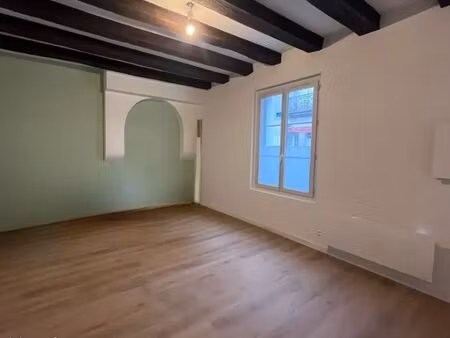 studio 1 pièce 24 m²