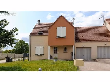 maison 4 pièces 79 m²