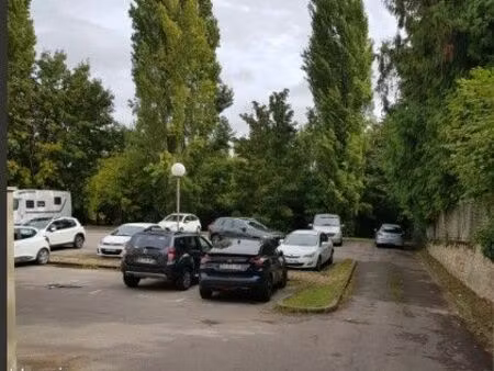 parking à louer - proche gare villennes sur seine