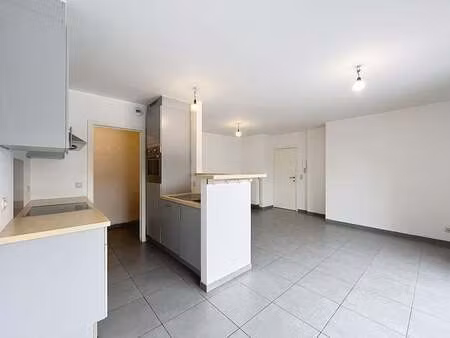appartement à louer à oedelem € 810 (ljwgs) - dewaele - brugge | zimmo
