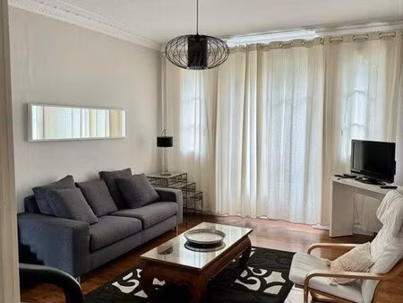 location hyper centre