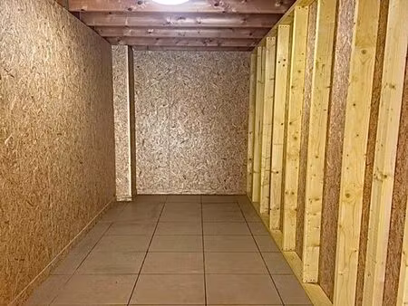 box à louer la roche sur yon - 10m2 - stockage - garde meubles