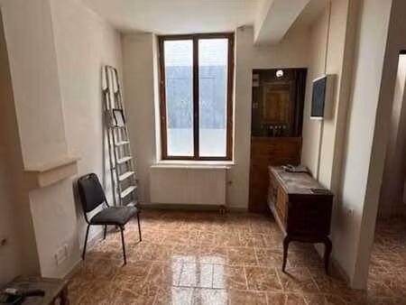 immeuble composé de 2 logements