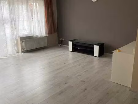 spacieux 2 ch. avec terrasse  ascenseur & garage (peb b)