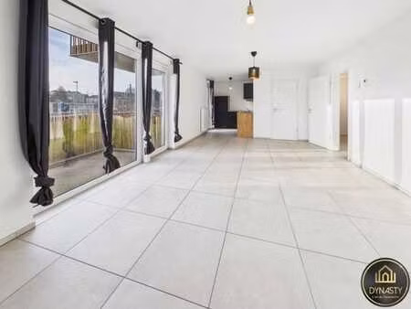 appartement récent avec terrasse cave  carport  peb : a