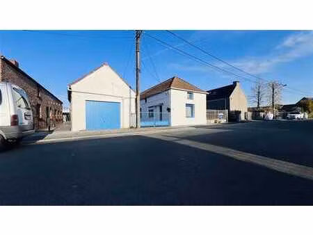 vente en viager - maison 4 façades située à laplaigne.