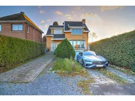 belle villa 3 chambres avec jardin et garage 2 voitures