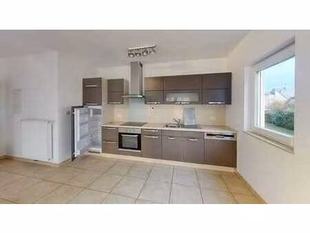 appartement 2 ch + garage motorisé + parking + balcon – rue