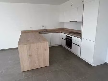 appartements 2 chambres neuf àpd 900€ +90 €