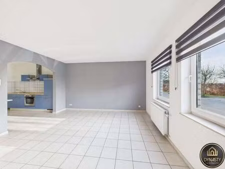 appartement à louer à libramont € 695 (ljwr3) - agence dynasty | zimmo