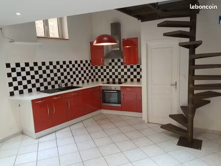 appartement a louer  possibilité de garage juste à côté+ terrain
