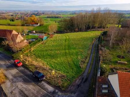 te koop  ruime bouwgrond voor open bebouwing op landelijk...