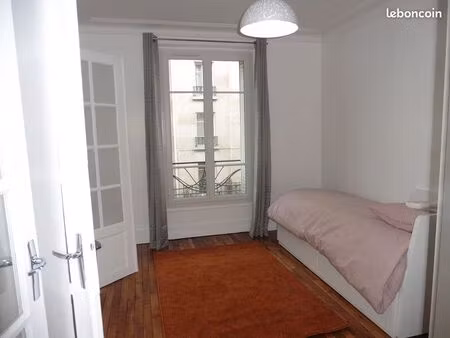 paris12- - rue du docteur goujon-appartement meublé- 3ème étage avec ascenseur
