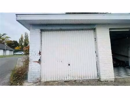 à vendre – garage 18 m² à vaulx