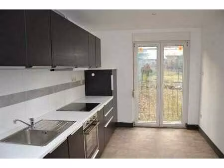 1 chambre + bureau + partie de jardin