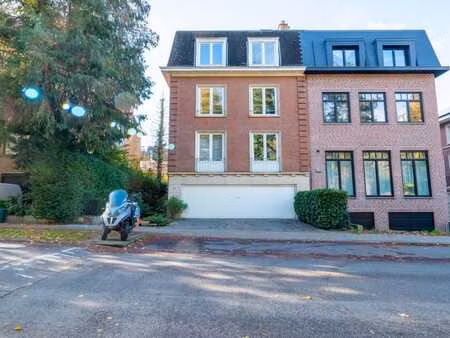 immeuble de rapport (4 apparts) bois de la cambre perou