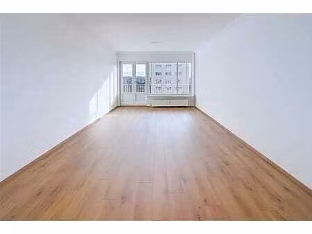 appartement rénové - 2 terrasses - parking