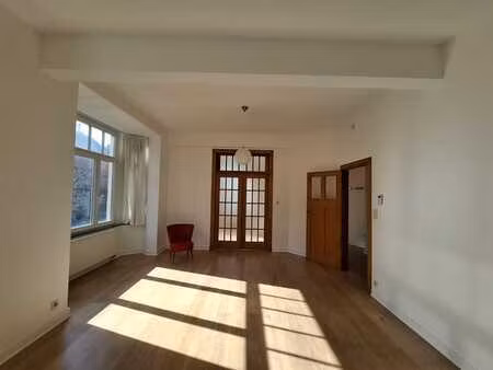 appartement lumineux - avenue du parc à saint-gilles