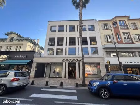 bureaux 67 m² antibes