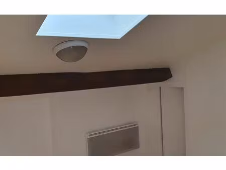 location appartement  12.23 m² t-1 à bourg-en-bresse  250 €