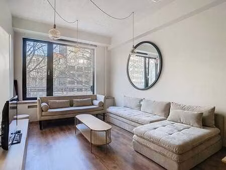 quartier louise - lumineux meuble