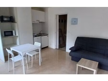 location appartement  m² t-1 à grandpuits-bailly-carrois  423 €