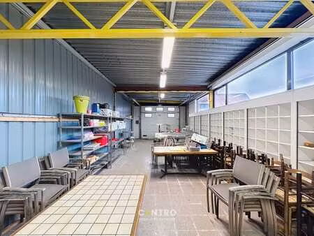 goed gelegen opslagruimte/werkplaats (ca.75 m²) te rumbe...