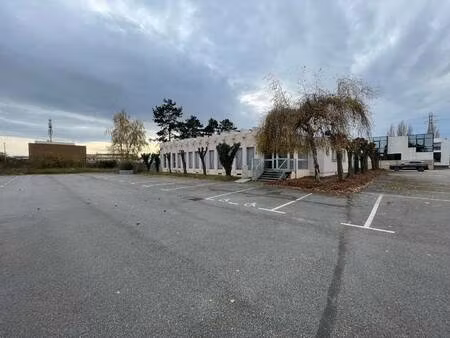 local commercial à louer