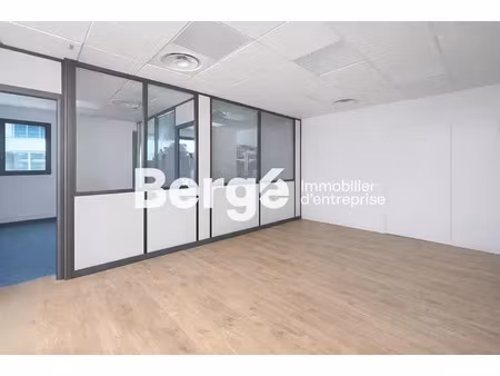 à louer – bureaux 143 m² – quartier d'affaires de l'ar