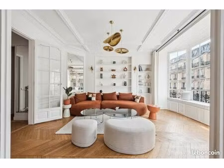 appartement de prestige – immeuble en pierre de taille avec bow-window