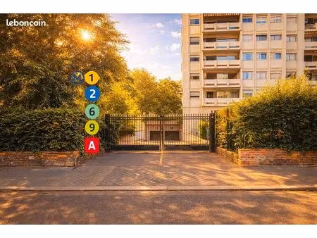 place de parking sécurisé – porte large – nation / avron / buzenval