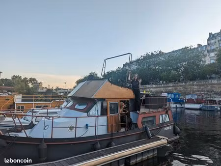 bateau studio port de l'arsenal (bastille)